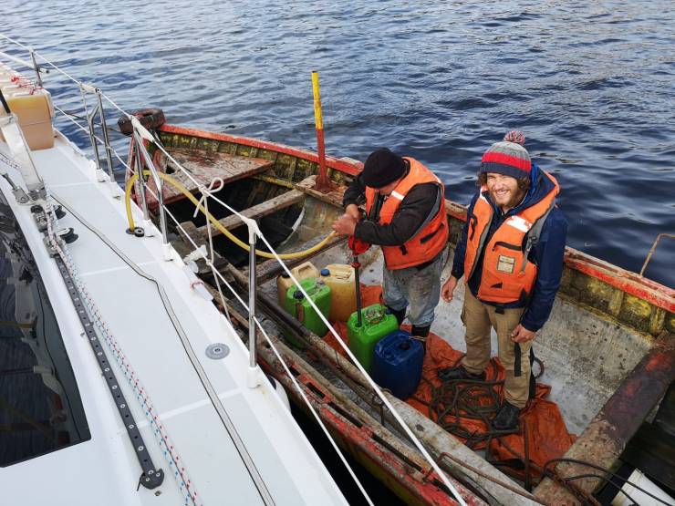 26 transfert de gaz oil a puerto eden.jpeg