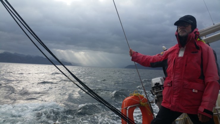 Manu &amp; traits de lumière